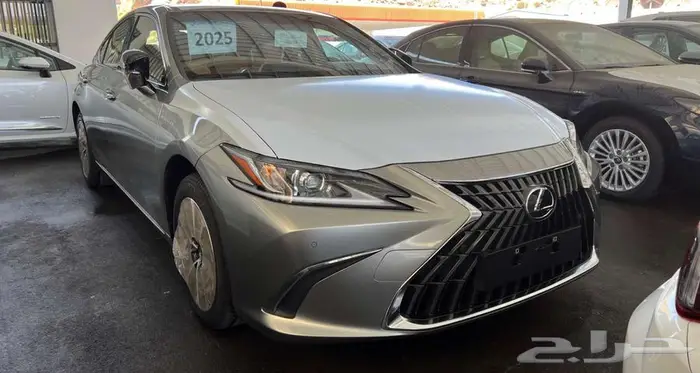 لكزس ES 250 AA موديل 2025 سعودي 3