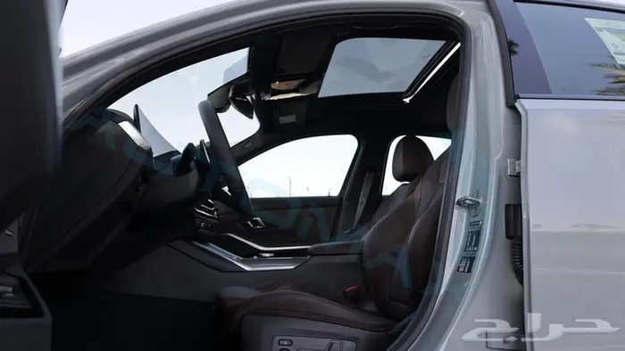 2025 BMW XDRIVE 330i M 2.0T AWD GCC 0Km 8