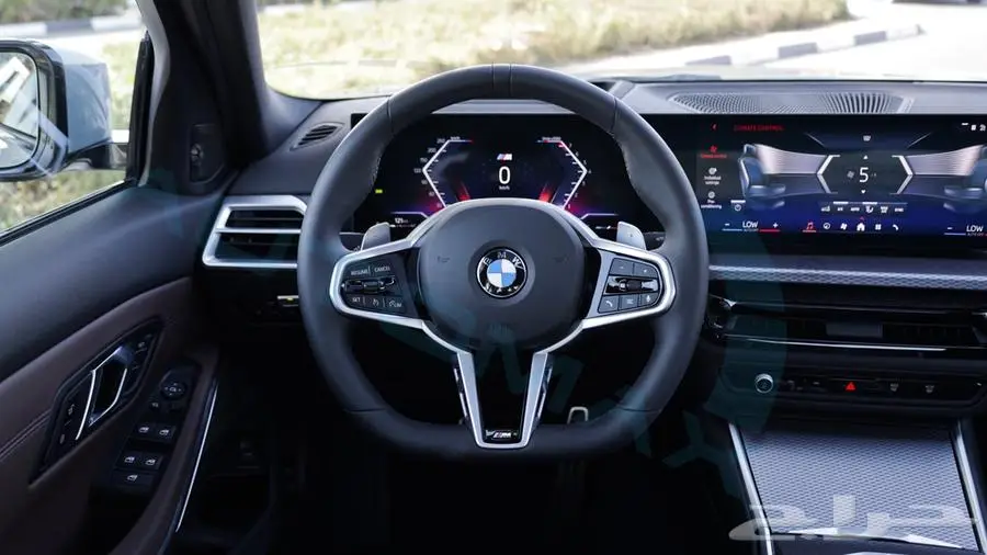 2025 BMW XDRIVE 330i M 2.0T AWD GCC 0Km 10
