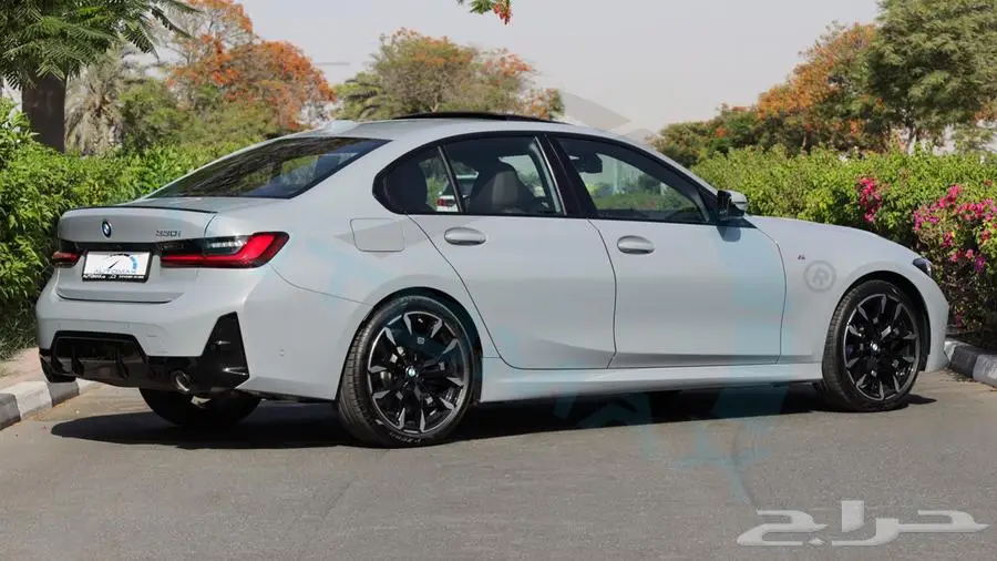 2025 BMW XDRIVE 330i M 2.0T AWD GCC 0Km 7