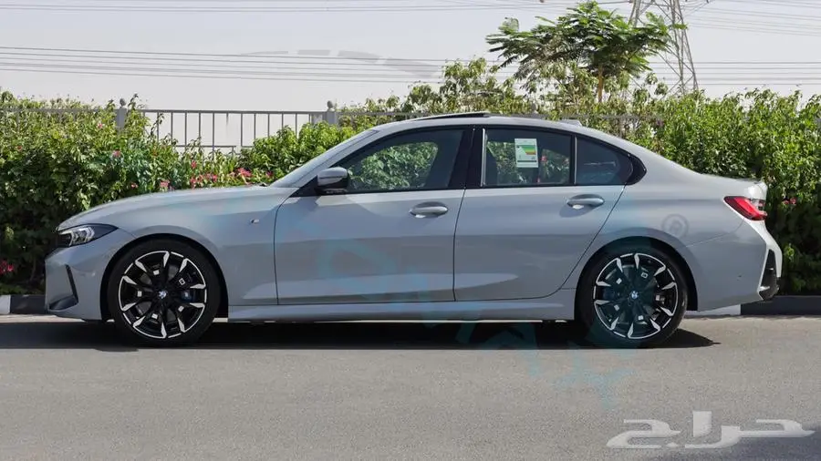 2025 BMW XDRIVE 330i M 2.0T AWD GCC 0Km 46