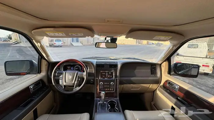 لنكولن نافيجيتور 2015 Lincoln Navigator 6