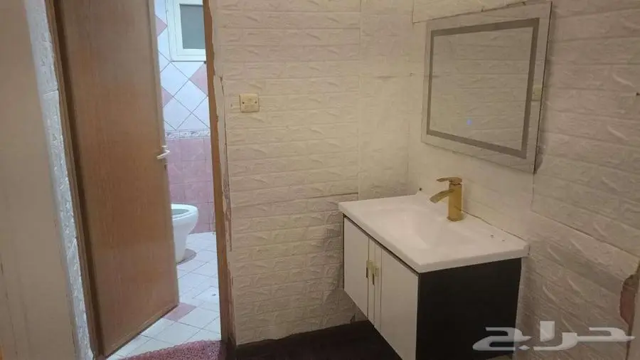 للإيجار دور أرضي على شارعين في محافظة الرس بحي الجوزات 13