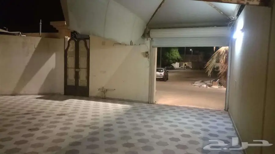 للإيجار دور أرضي على شارعين في محافظة الرس بحي الجوزات 2