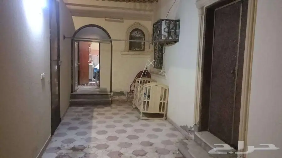 للإيجار دور أرضي على شارعين في محافظة الرس بحي الجوزات 3