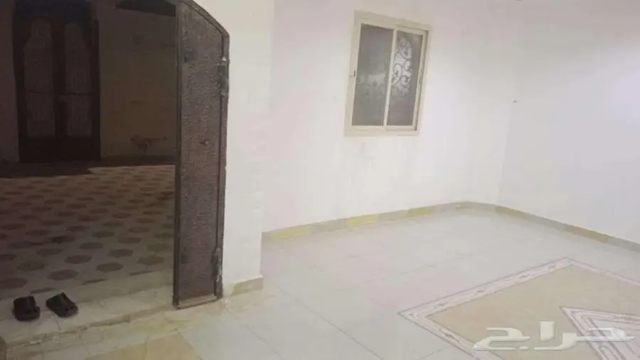 للإيجار دور أرضي على شارعين في محافظة الرس بحي الجوزات 8