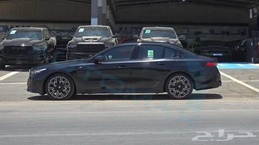 2025 BMW 5-SERIES 520i M 2.0T RWD GCC 0Km 31