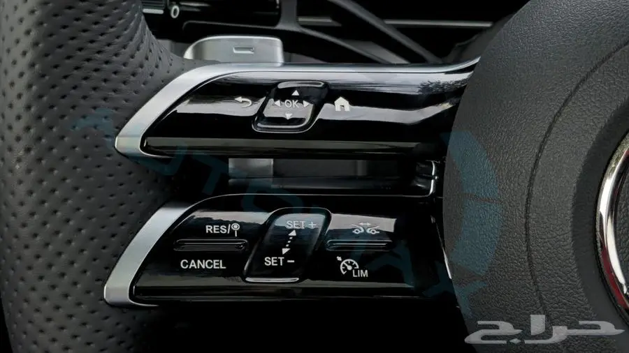 2025 Mercedes-Benz GLC200 COUPE 4MATIC GCC 11