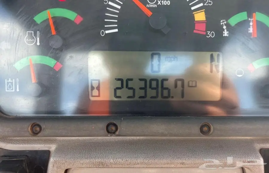 للبيع قريدر كتربلر حجم 14M موديل 2008 7