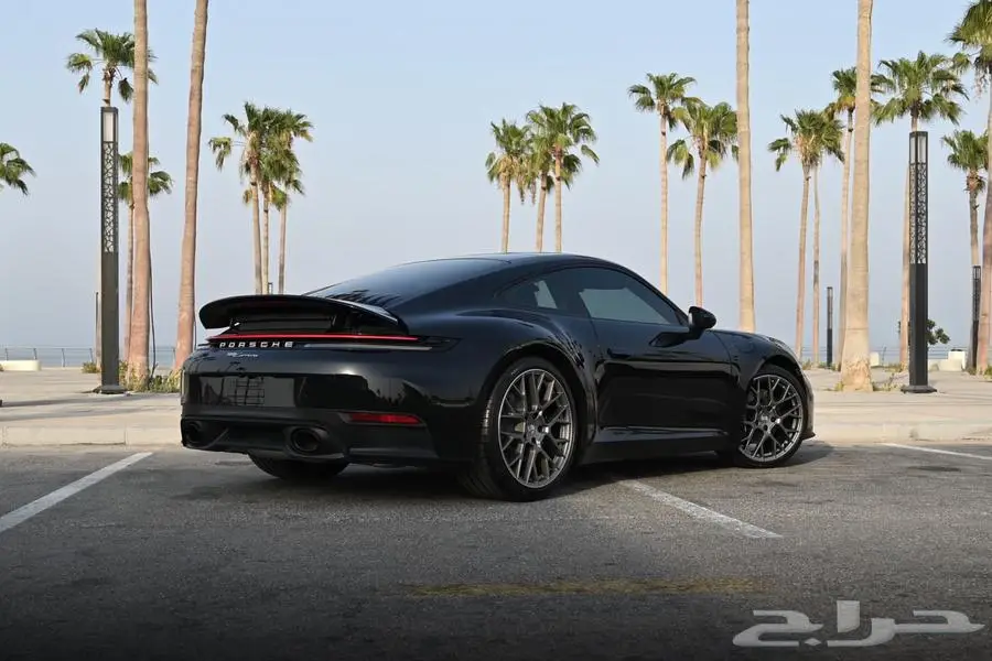 بورش 911 كاريرا 2025 جديد اصفار مميزات عالية 1