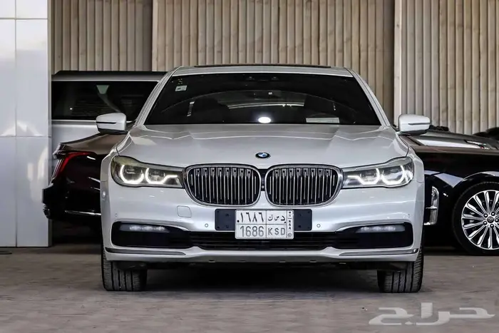 بي ام دبليو 730Li 2018 0