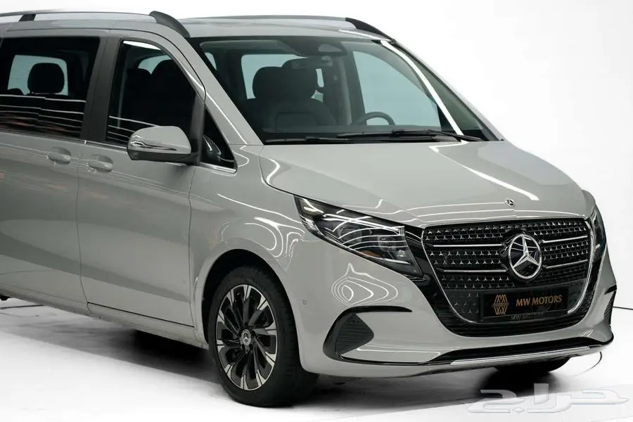 مرسيدس V 300 أفانتجارد موديل 2025 أصفار خليجي رمادي ألبين 2
