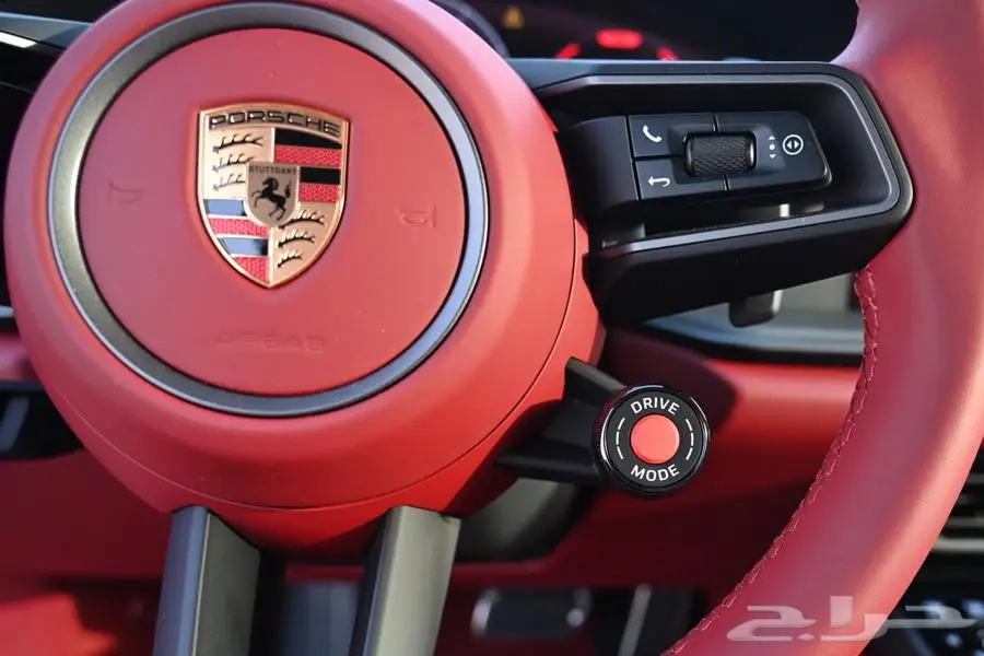 بورش 911 كاريرا 2025 جديد اصفار مميزات عالية 35
