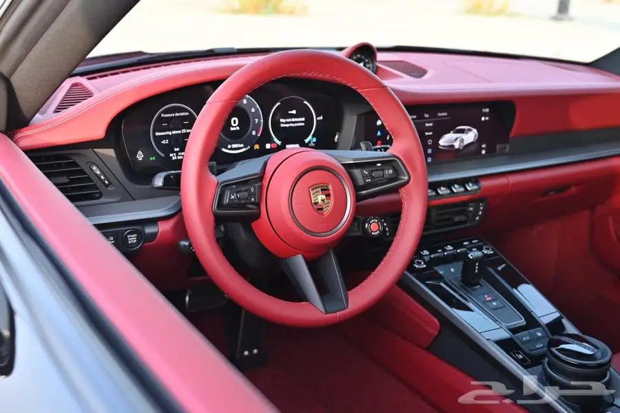 بورش 911 كاريرا 2025 جديد اصفار مميزات عالية 38
