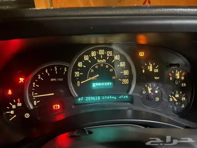 للبيع كدلك إسكاليد 2004 او البدل المناسب 0