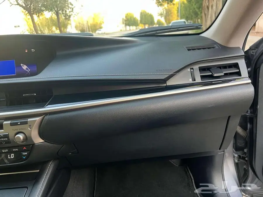 لكزس 2016 ES350 سعودي شرط استخدام راقي بدون حوادث 37
