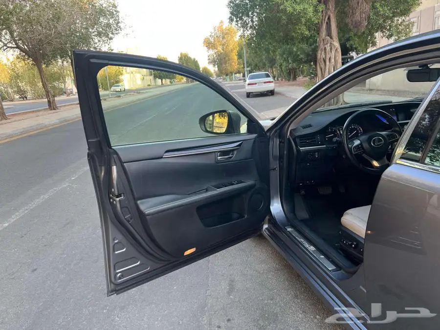لكزس 2016 ES350 سعودي شرط استخدام راقي بدون حوادث 21
