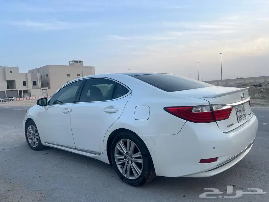 2015 لكزس ES450 DD 1