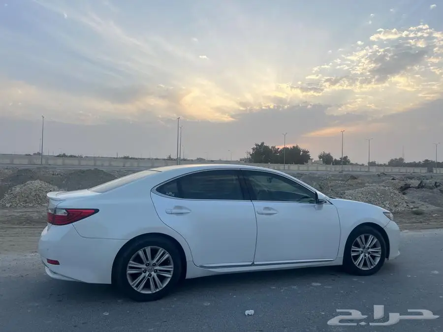 2015 لكزس ES450 DD 3