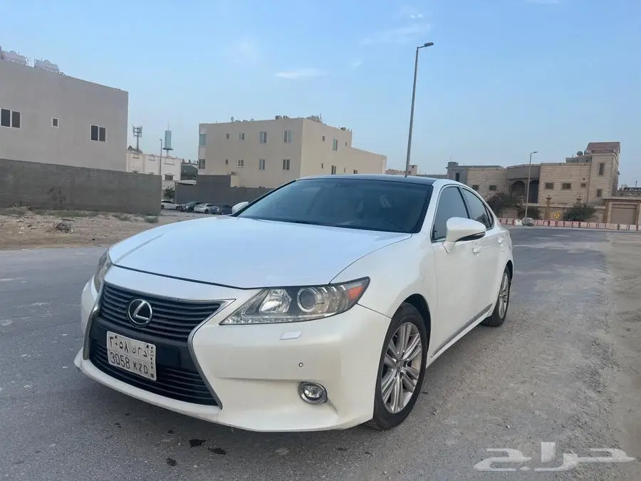 2015 لكزس ES450 DD 13