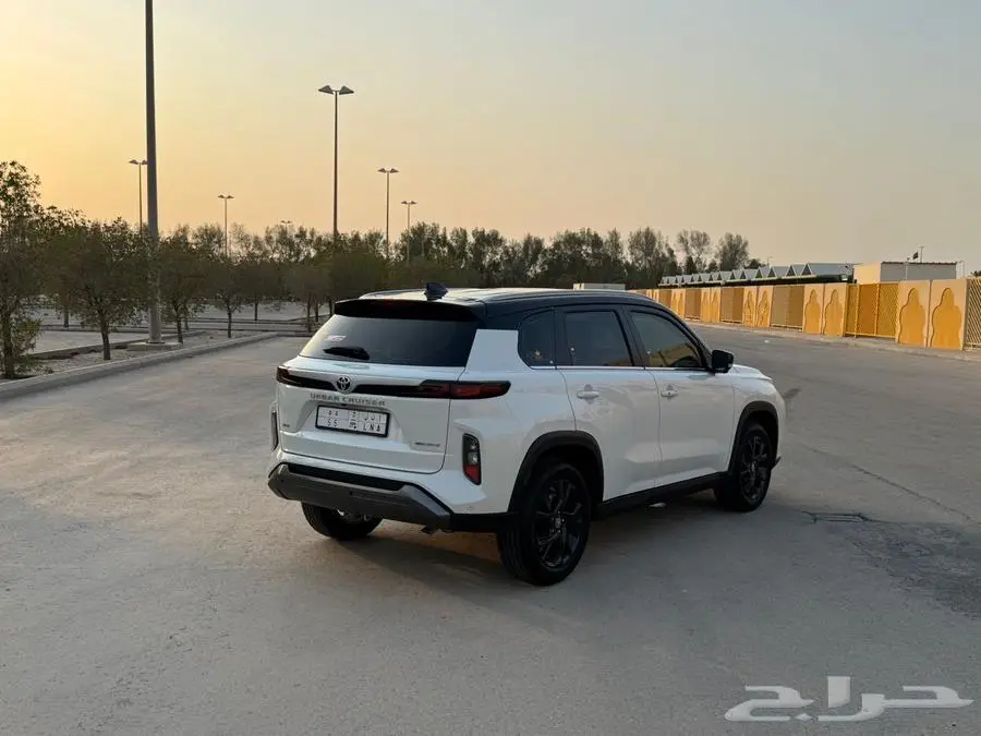 أوربان كروزر 2025 GLX 10