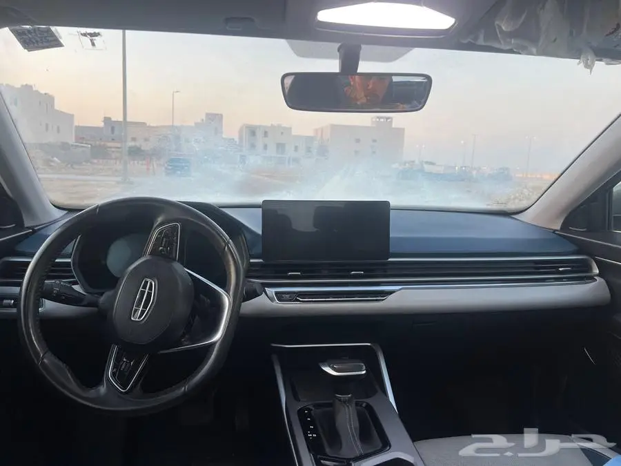 2023 جيلي إمجراند 10