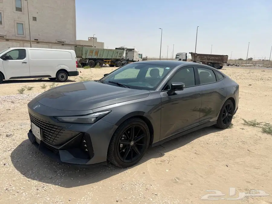2023 شانجان يوني في 18