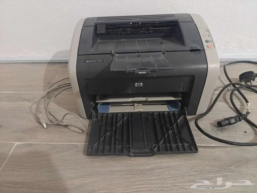 للبيع طابعة ليزر hp 1010 0