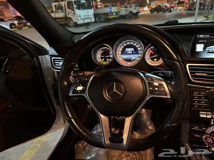 MERCEDES E300 AMG E EDITION 9