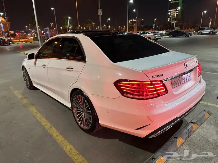 MERCEDES E300 AMG E EDITION 8