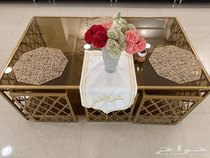 طاولة ضيافة 1