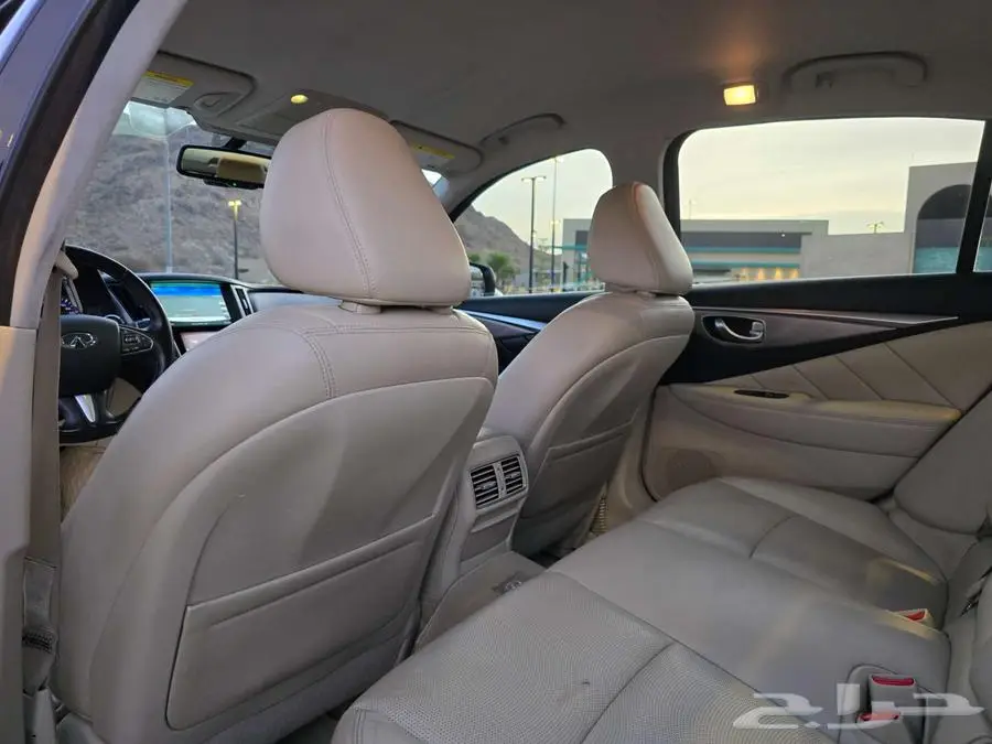 اتفنتي Q50 فل كامل 32
