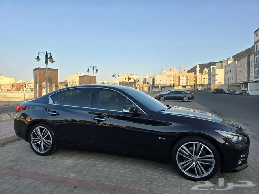 اتفنتي Q50 فل كامل 4