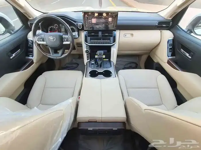 لاند كروزر 2023 8