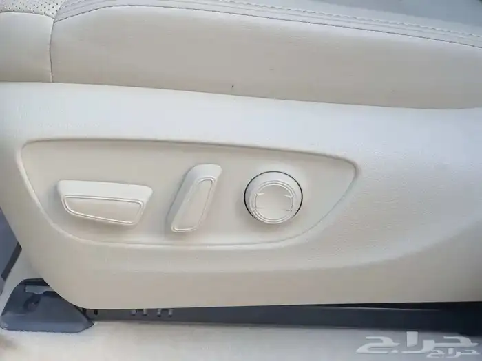 لاند كروزر 2023 12