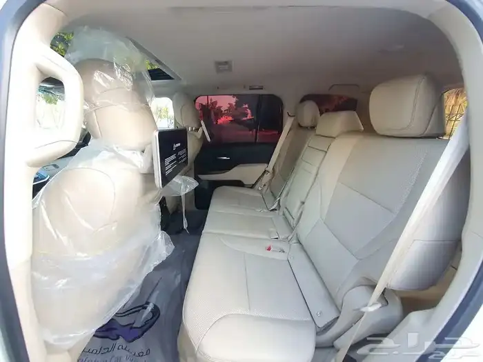 لاند كروزر 2023 7