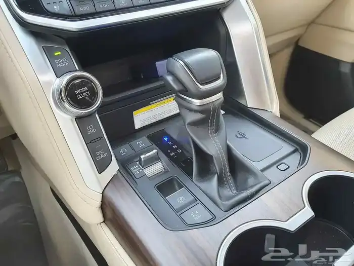 لاند كروزر 2023 5