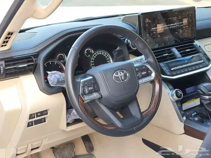 لاند كروزر 2023 14