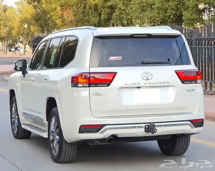 لاند كروزر 2023 15