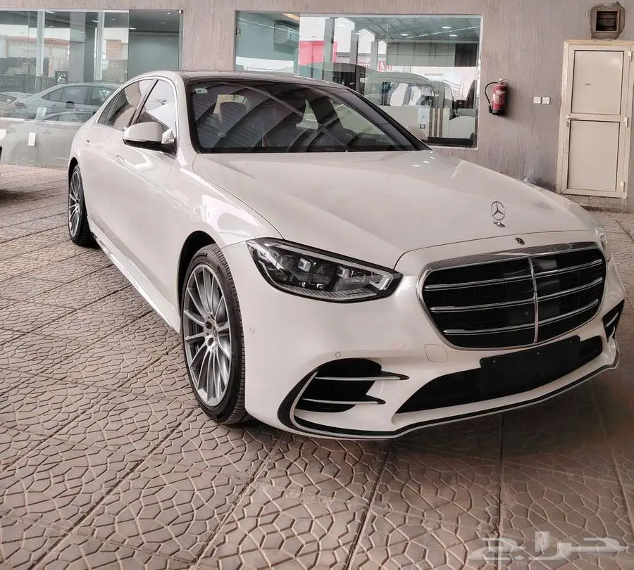 مرسيدس S500 2021 AMG اس 500 لون ابيض استخدام شخصي جفالي 3