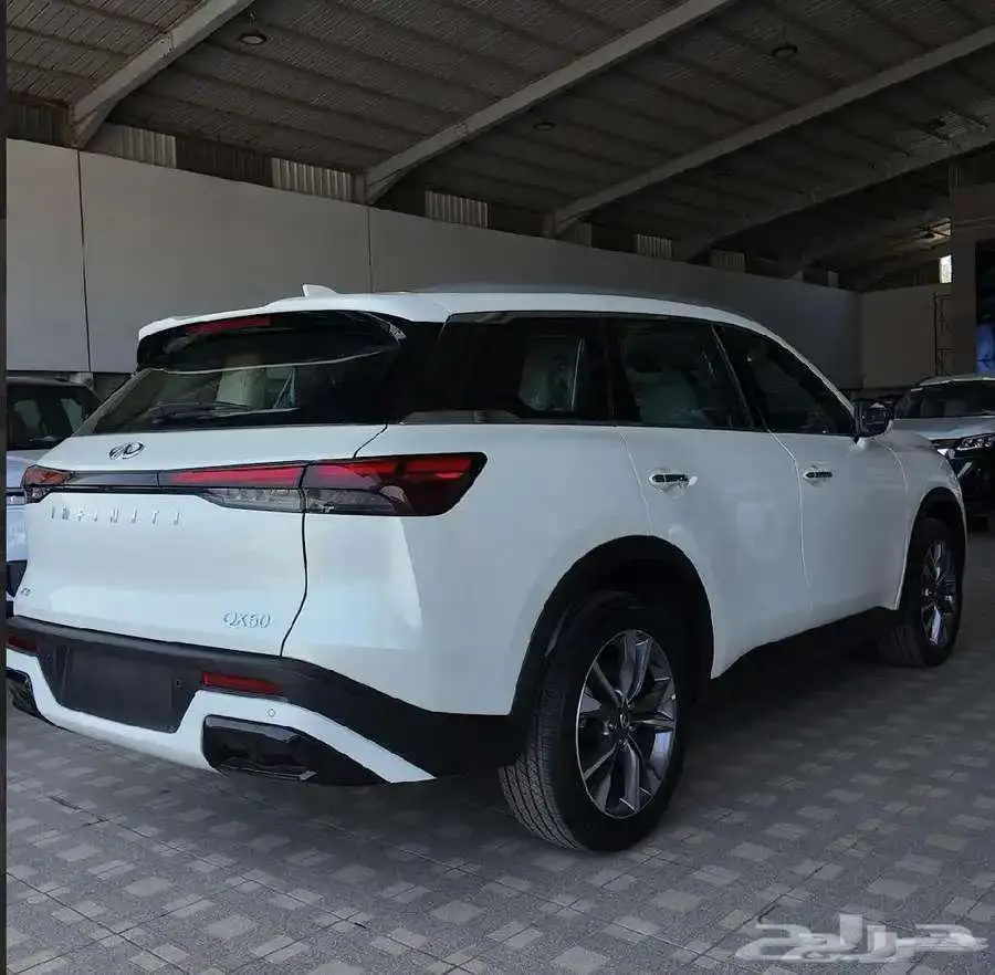 انفنينتي QX60 فئات لاكجيري و سينسوري 5