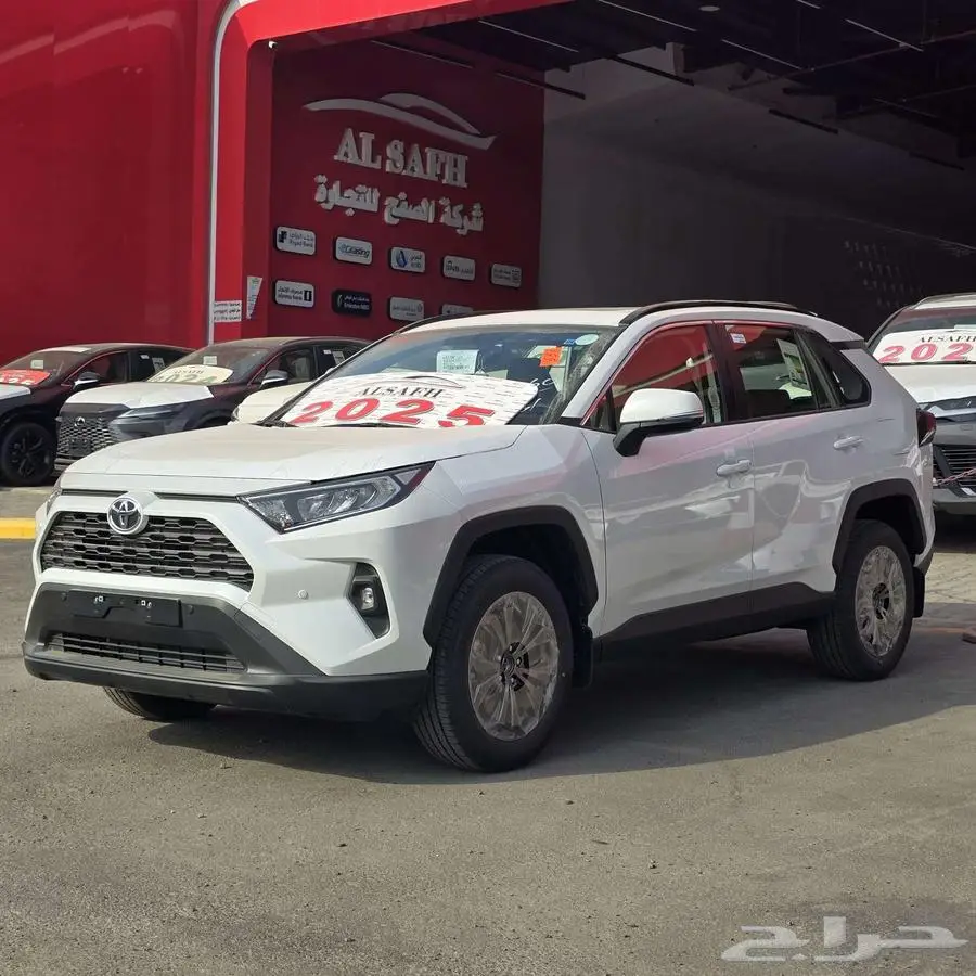 تويوتا راف فور XLE نص فل بنزين موديل 2025 الاقل سعرآ 1