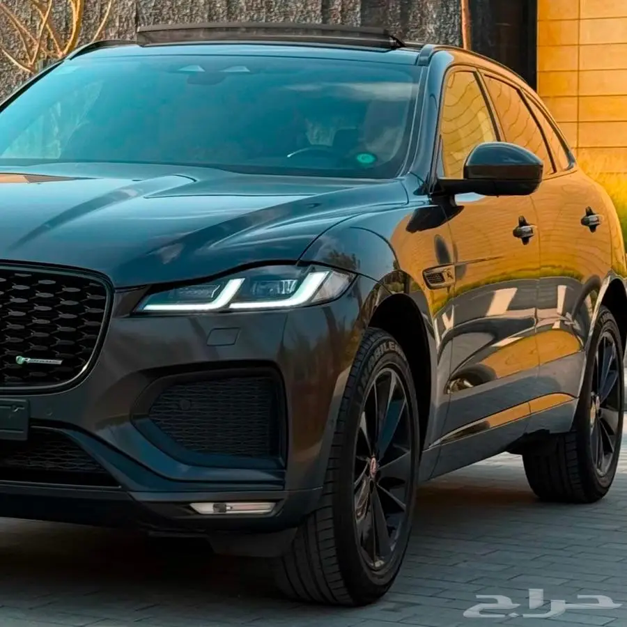 F-pace ( بلاك اديشن ) R 17