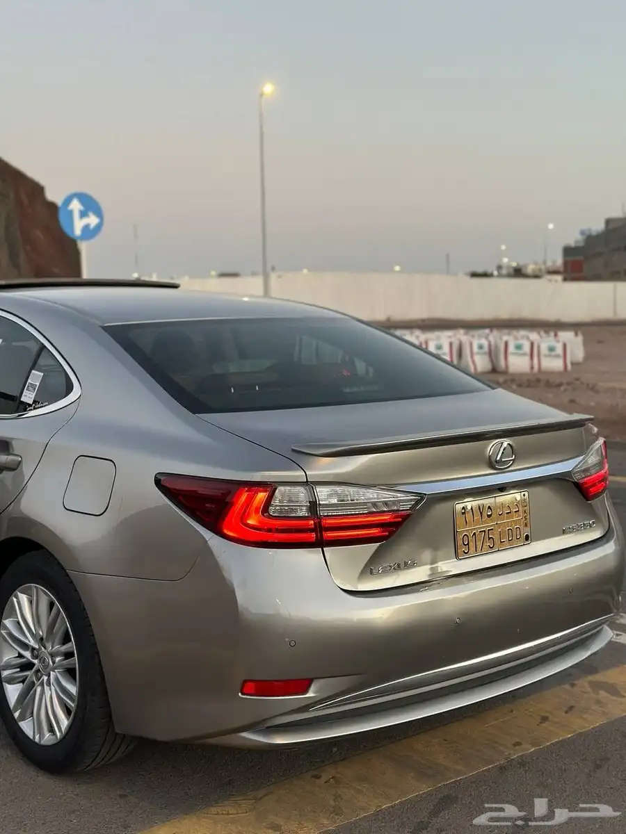 لكزس ES350 تم البيع الله يبارك لراعيها 32