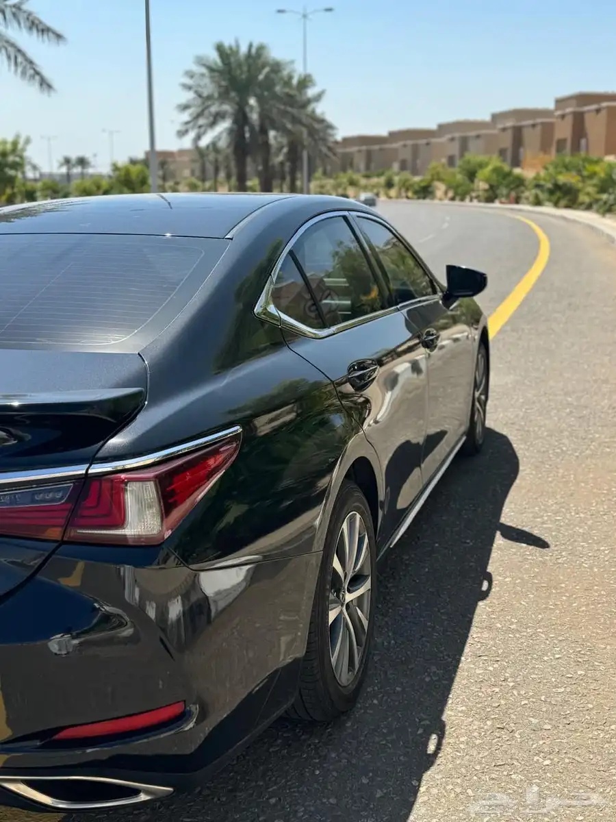لكزس ES 350 CC 1