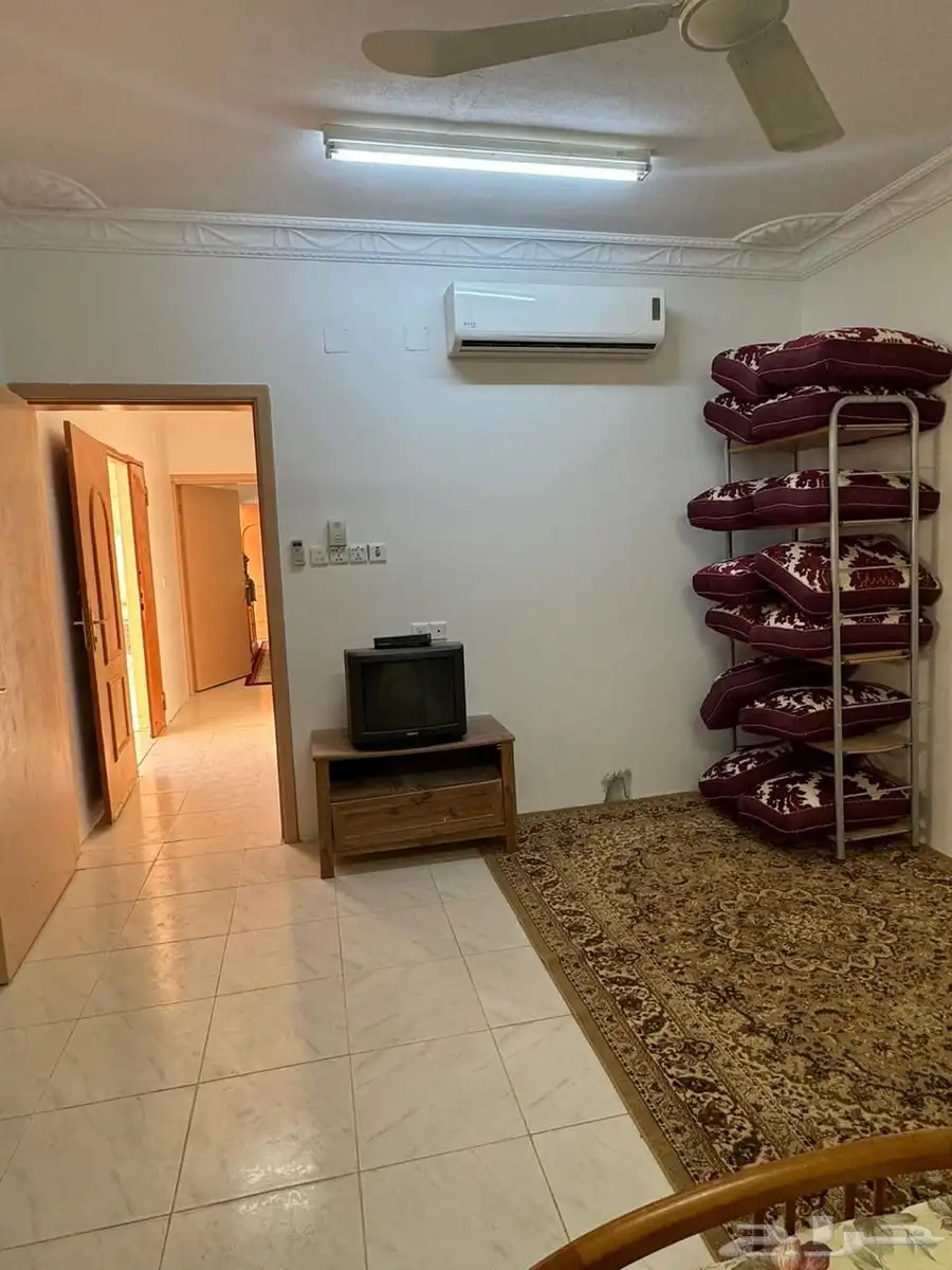 عقار ايجار الخبراء ملحقين تشكل مشب واوفيس وحمام وحوش وبايكه 8