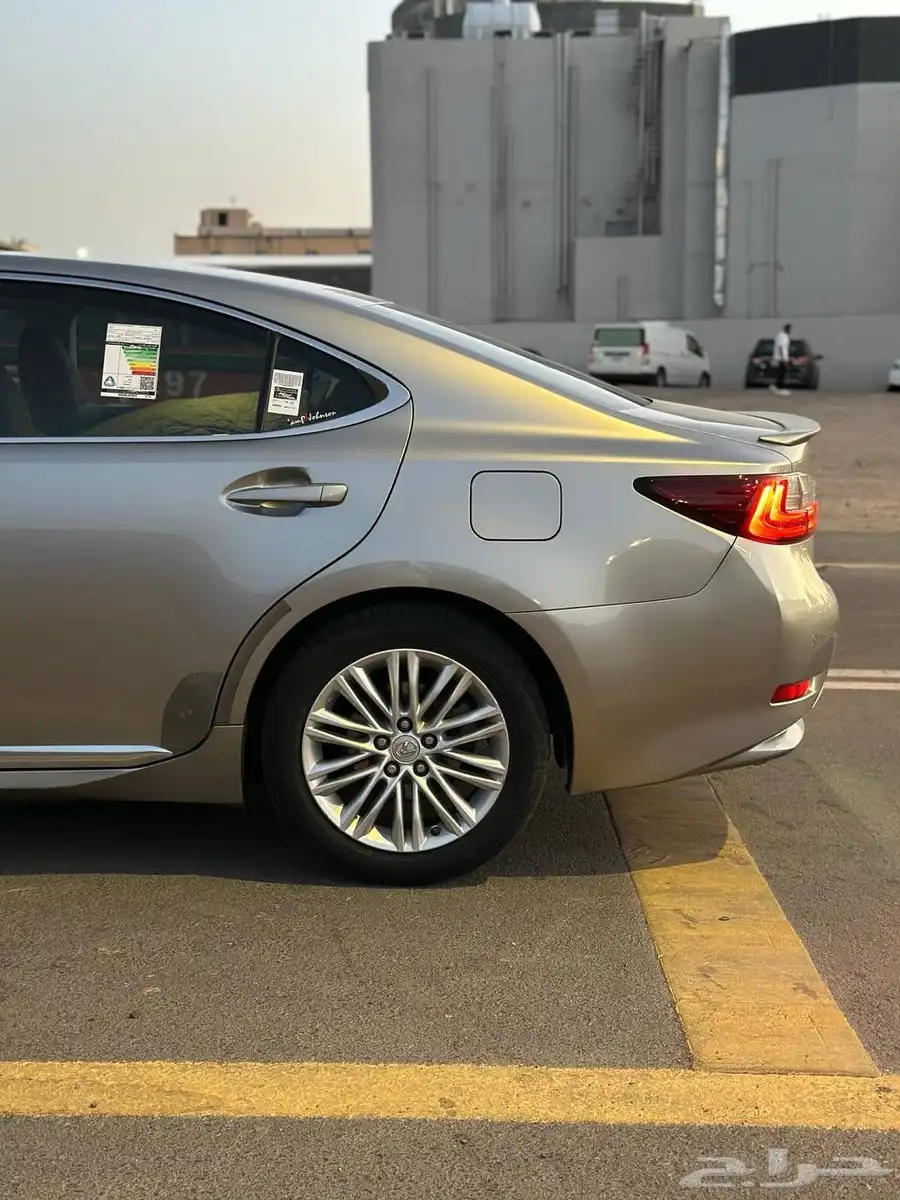 لكزس ES350 تم البيع الله يبارك لراعيها 25