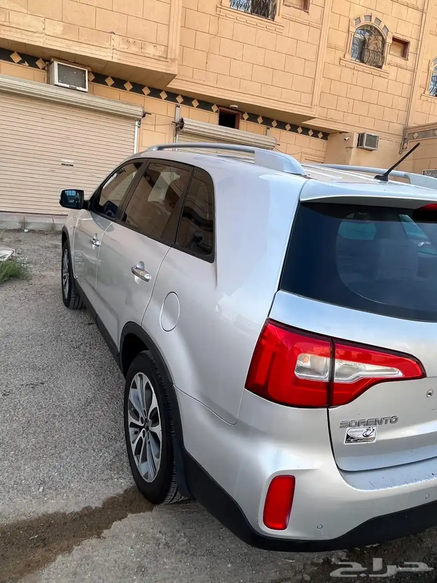 كيا سورنتو فل كامل ديزل 2014 ممشى ((330)) الف نظيفة 5