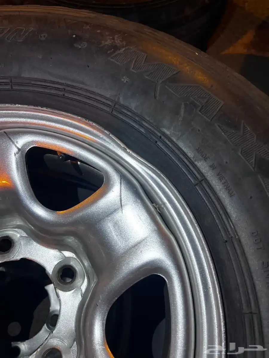 للبيع جنوط ديازل و كفرات بوالين 3