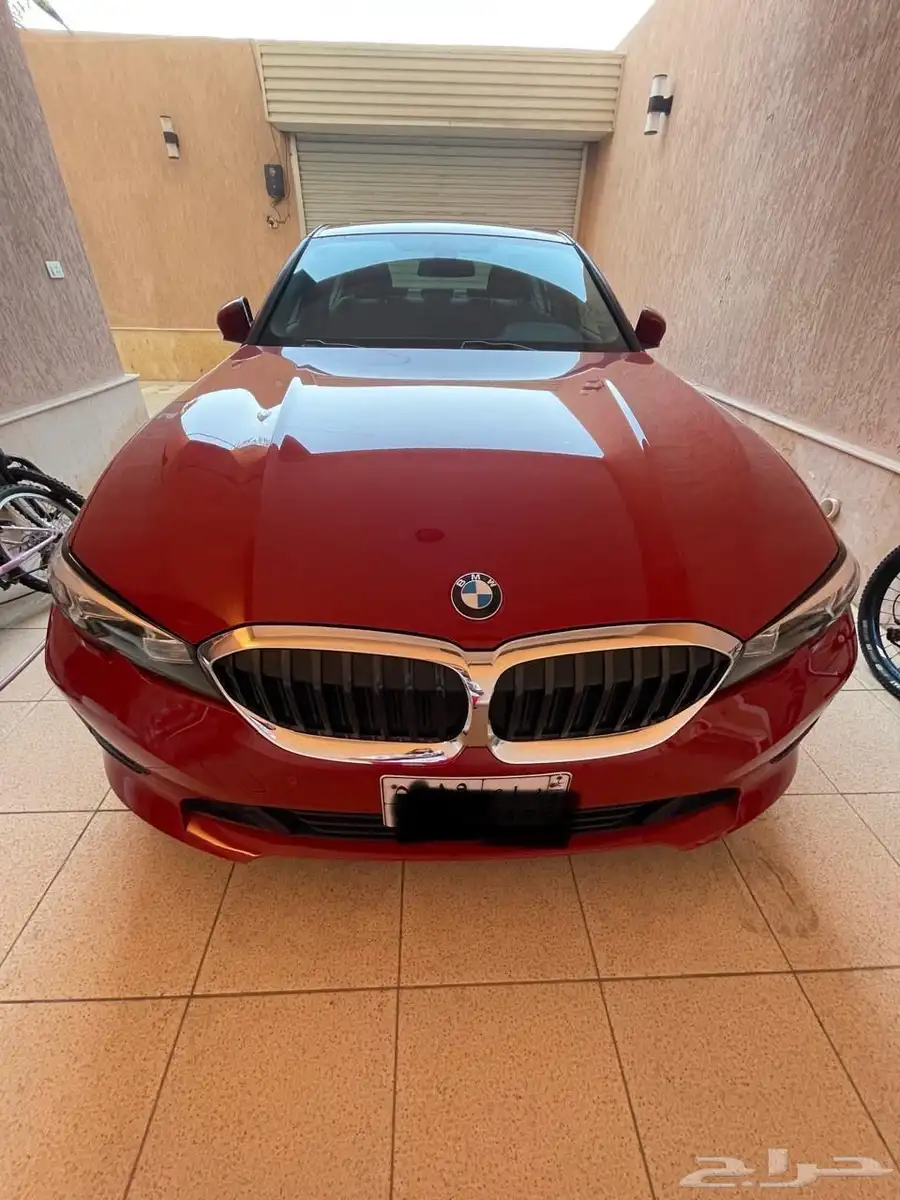 بي ام دبليو 320i 2022 2